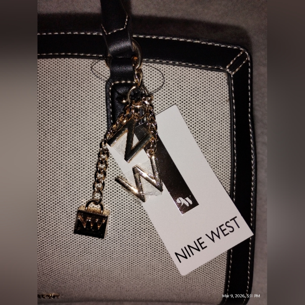 NINE WEST: BLACK SHOULDER BAG - Picture 2 of 15